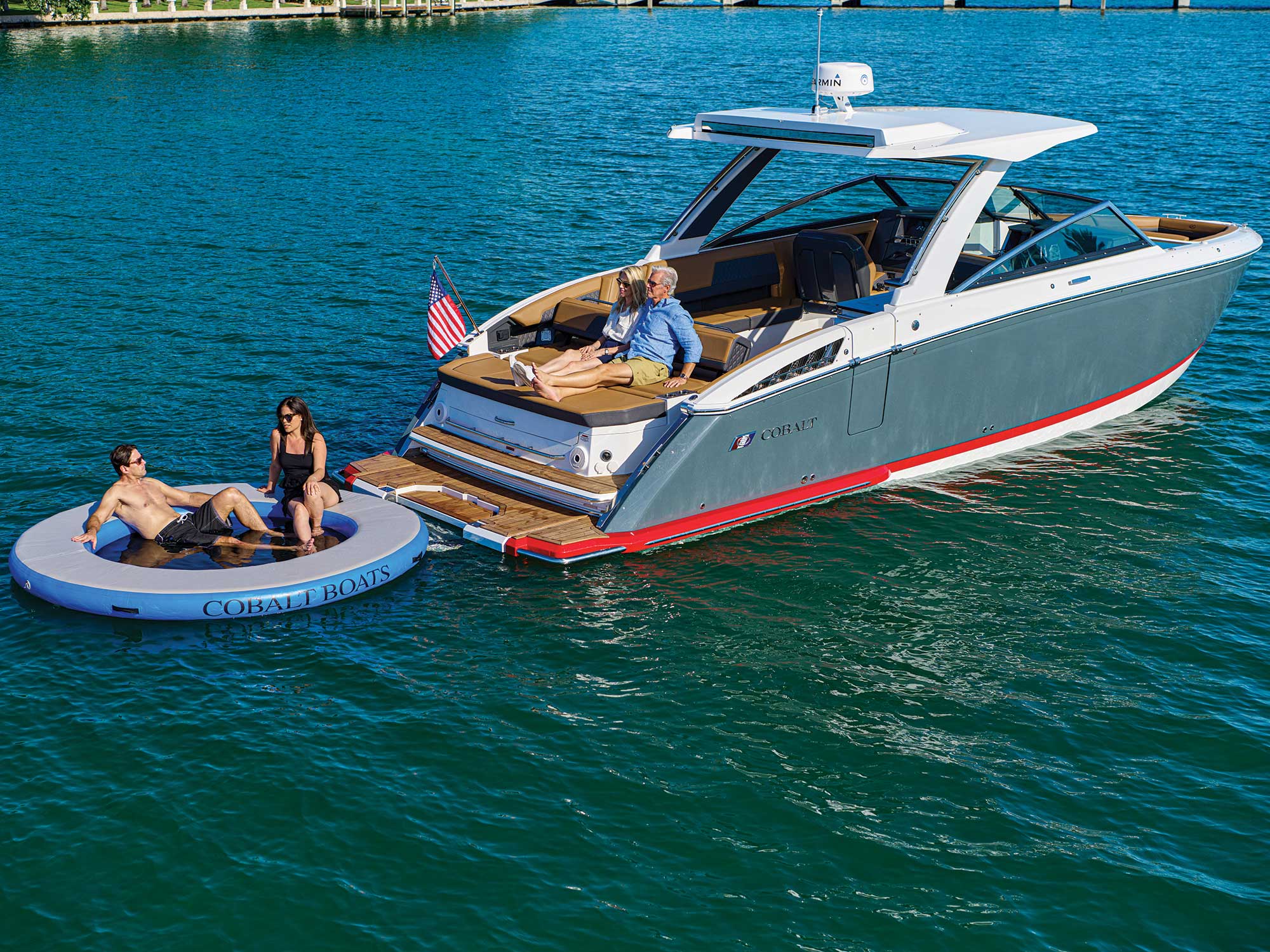Cobalt R33 anchored