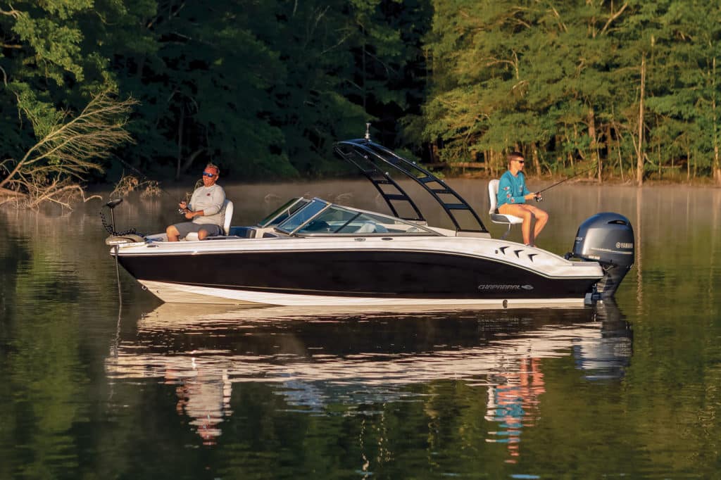 Chaparral 21 SSi OB fishing shot