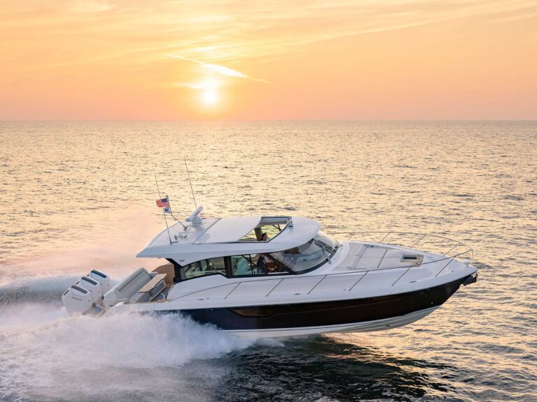 Tiara Yachts 48 LE
