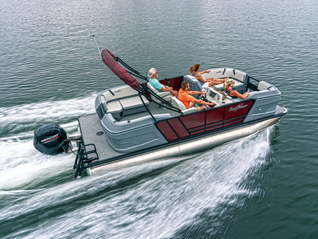 SunChaser Lucerne 20 LR DH out cruising