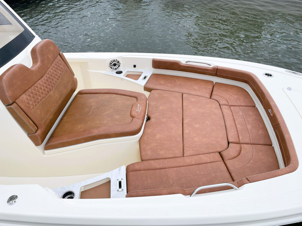 Scout 261 XSS bow seating