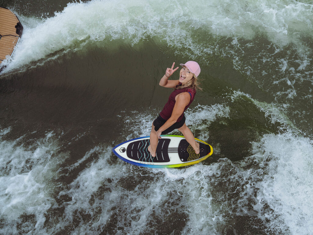 Alexa Score wakesurfing