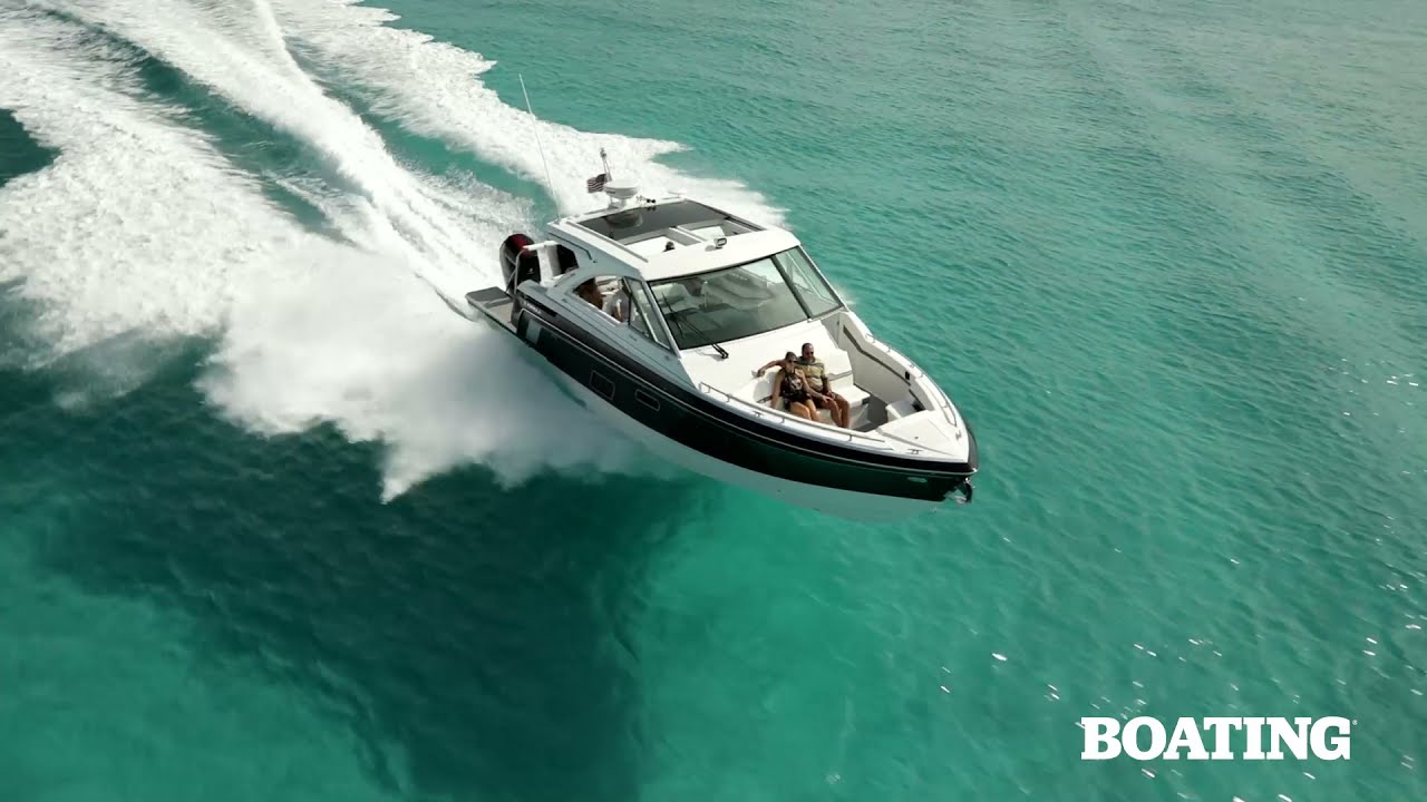 2022 Boat Buyers Guide: Formula 380 SSC
